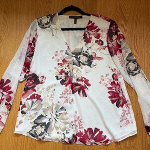 White House Black Market women's size 12 layered floral blouse w pearl buttons